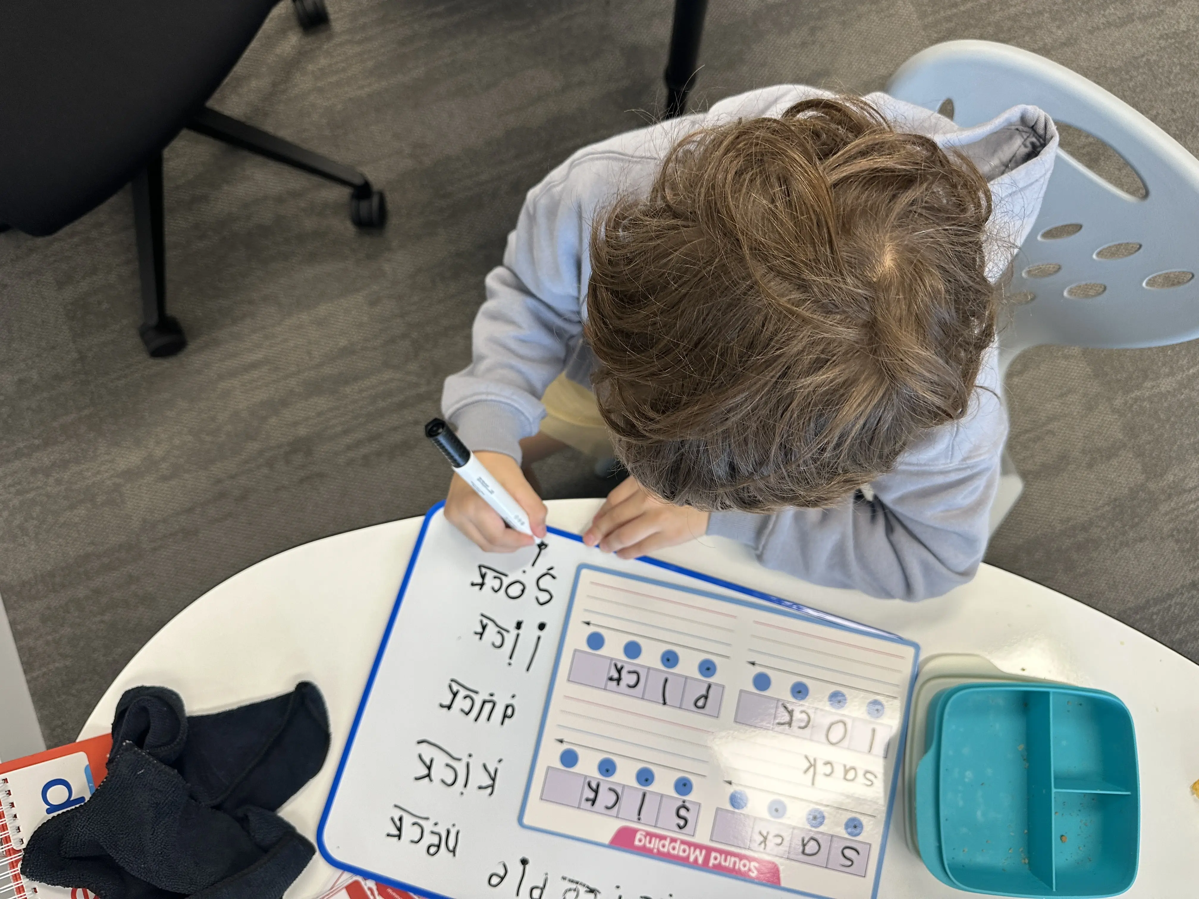 One-on-one English tutoring session at New Era Education